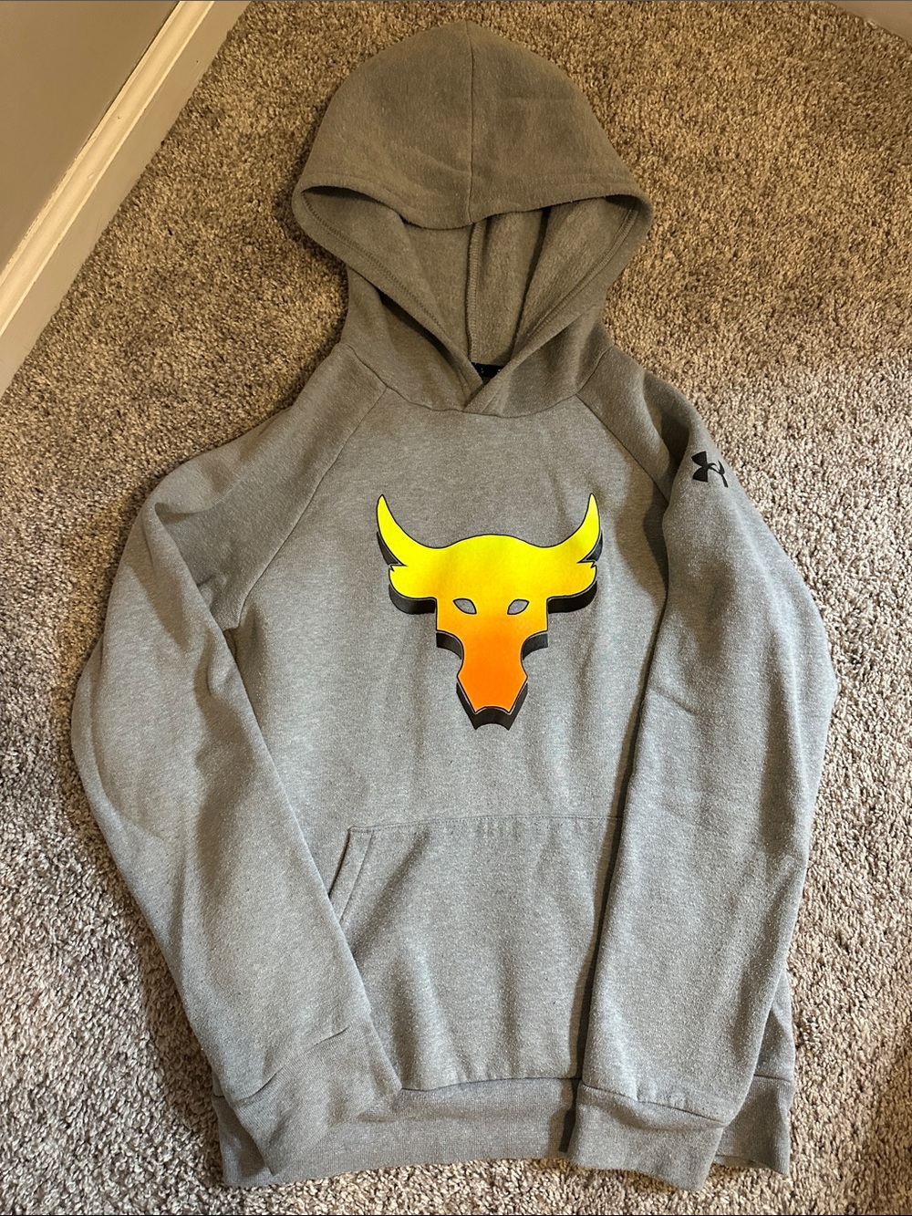 Under Armour Boys M Gray Hoodie with Yellow-Orange Bull Logo